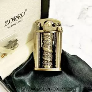 BẬT LỬA ZORRO XĂNG ĐÁ CỔ - BÚNG TAY ĐÁNH LỬA HÌNH TRỤ RỒNG XOAY Z629 (FULLBOX) - (XÀI XĂNG) #ĐEN