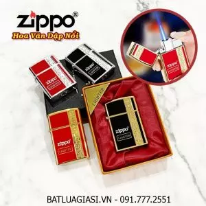 BẬT LỬA ZIPPO LỬA KHÈ HOA VĂN DẬP NỔI (CÓ HỘP) - (XÀI GAS)