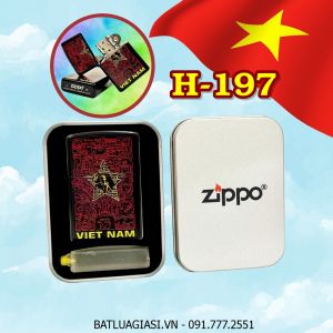 BẬT LỬA ZIPPO SƠN TĨNH ĐIỆN HÌNH MÊ CUNG SỬ VIỆT - HÌNH CỜ ĐỎ SAO VÀNG VIỆT NAM (CÓ MỘC ĐÁY) (HỘP THIẾC KÈM XĂNG) H-197